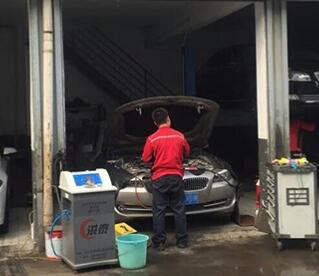 寶馬車的發(fā)動(dòng)機(jī)再次出現(xiàn)問(wèn)題被召回