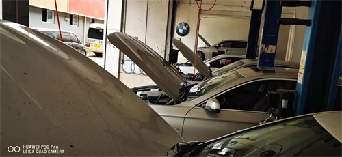 汽車發(fā)動(dòng)機(jī)灰塵多怎么辦？